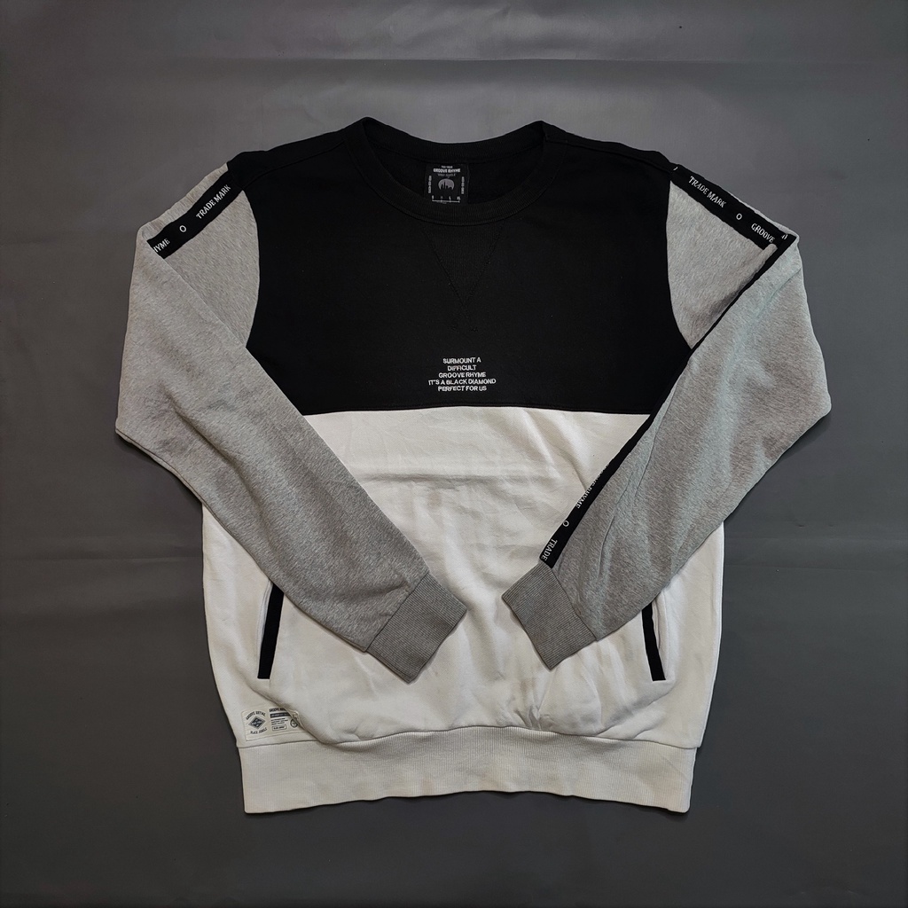 GrooveRhyme Sweater Crewneck - 3 Warna, M fit to L