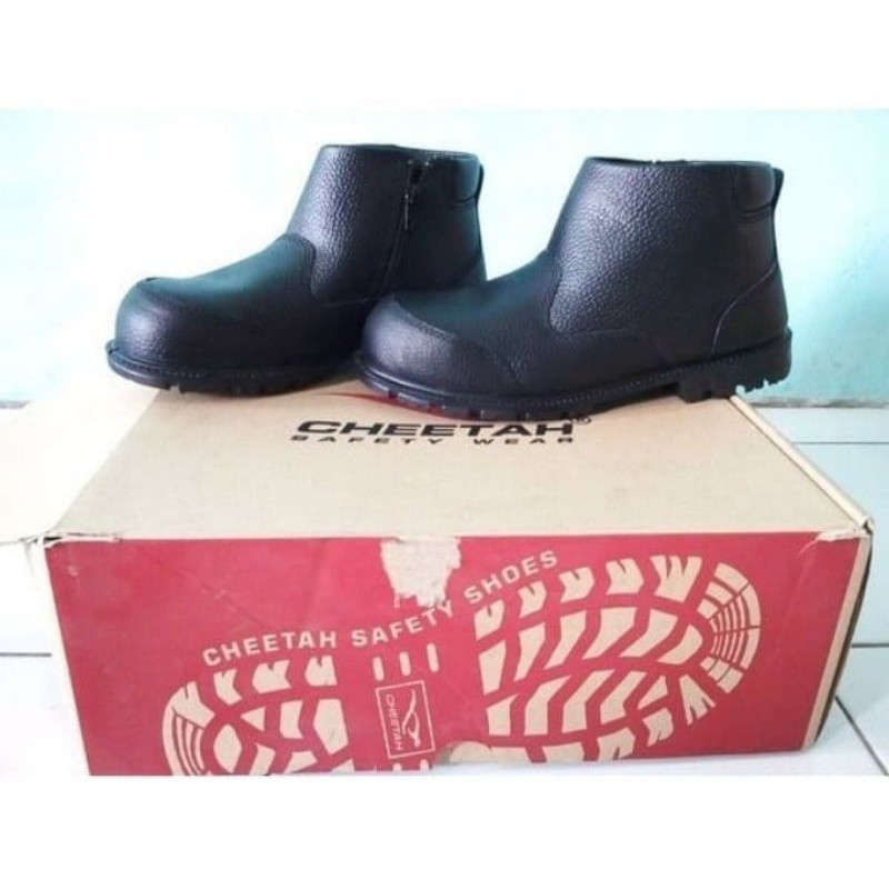 Sepatu Safety | Safety Shoes