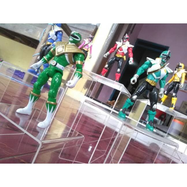 display figure- display akrilik- display action figure- display box