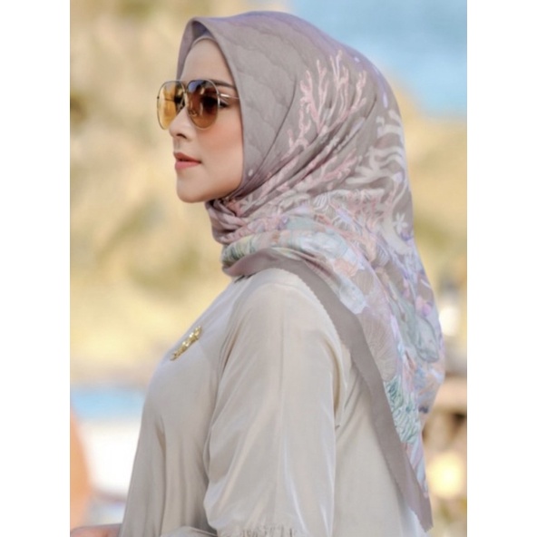 buttonscarves the little mermaid taupe NWT