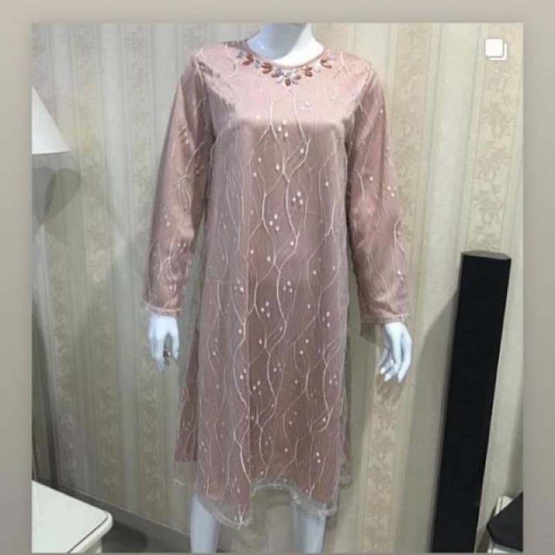 Maura Tunik Rose Gold + Rok bawahan batik by WellyBoutique