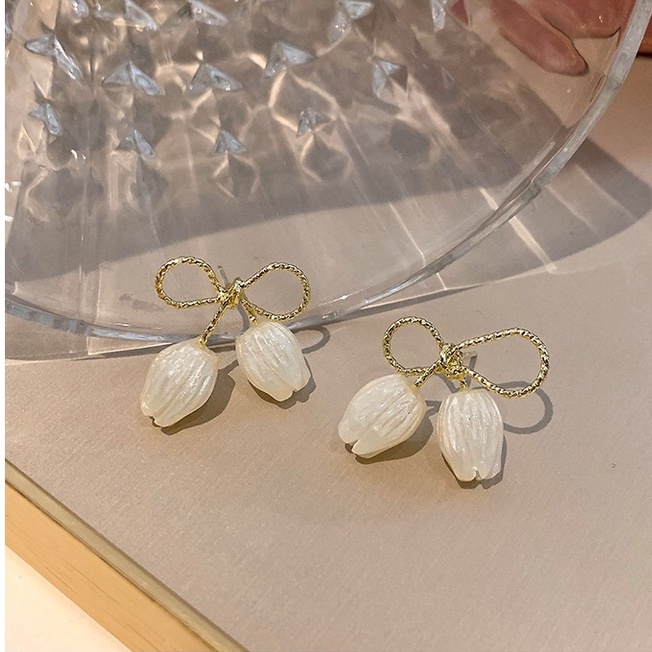 Anting Bentuk Bunga Aksen Pita Gaya Korea Untuk Wanita