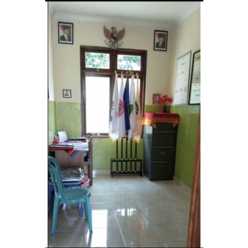 

PAKET tatakan bendera 5 lubang + tiang bendera