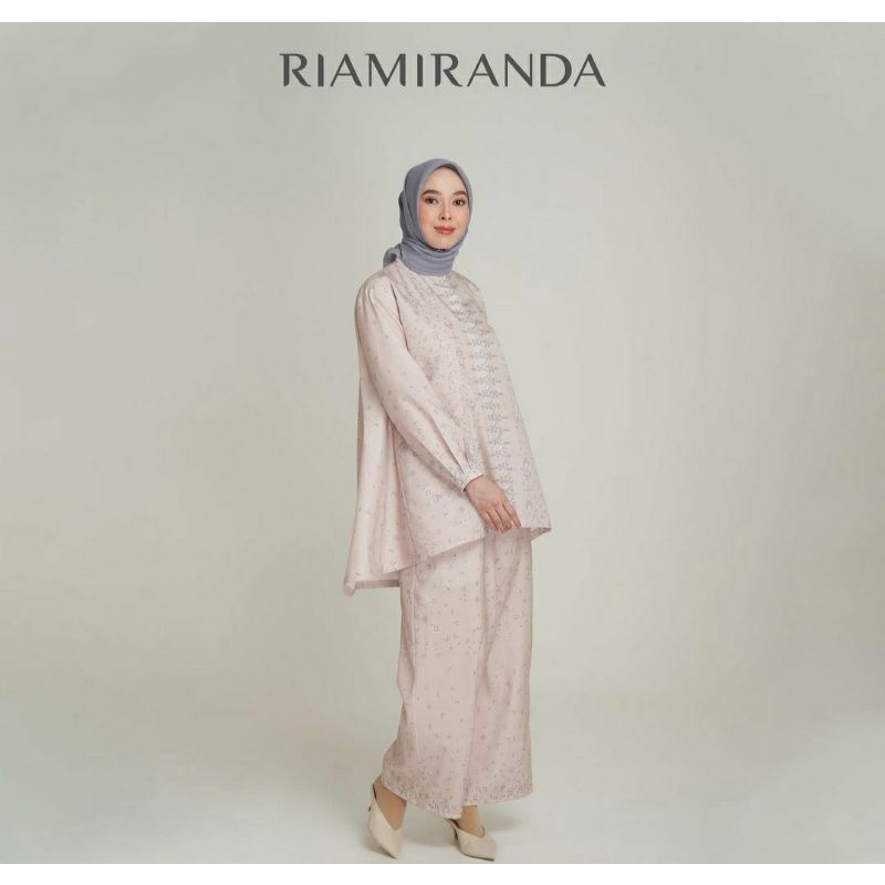 PUTIAH SET PRELOVED LIKE NEW