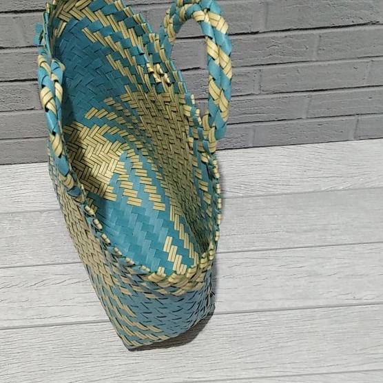 ➣ TAS ANYAMAN KERANJANG ANYAMAN ATAU SOUVENIR ♕