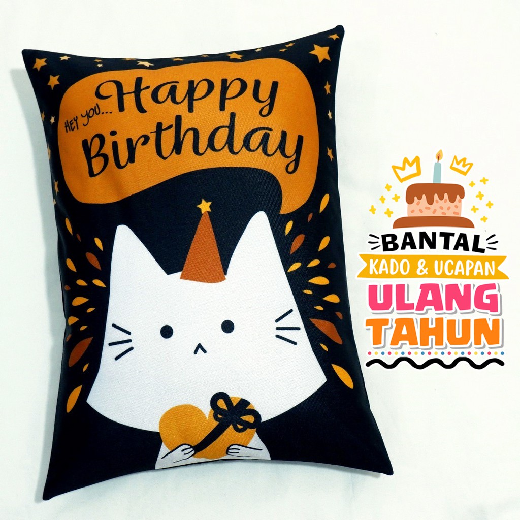 Kado Hadiah Ulang Tahun Bantal Ucapan Tema Loving Cat - 30x40cm