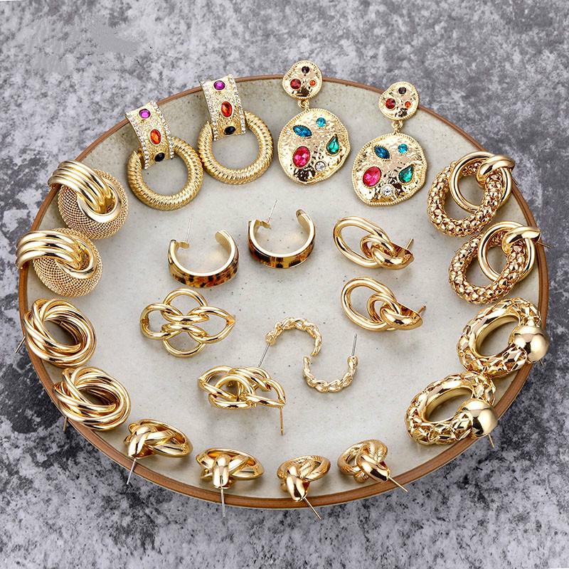 Anting Bentuk Bulat Geometris Bahan Logam Gaya Vintage Korea Untuk Wanita