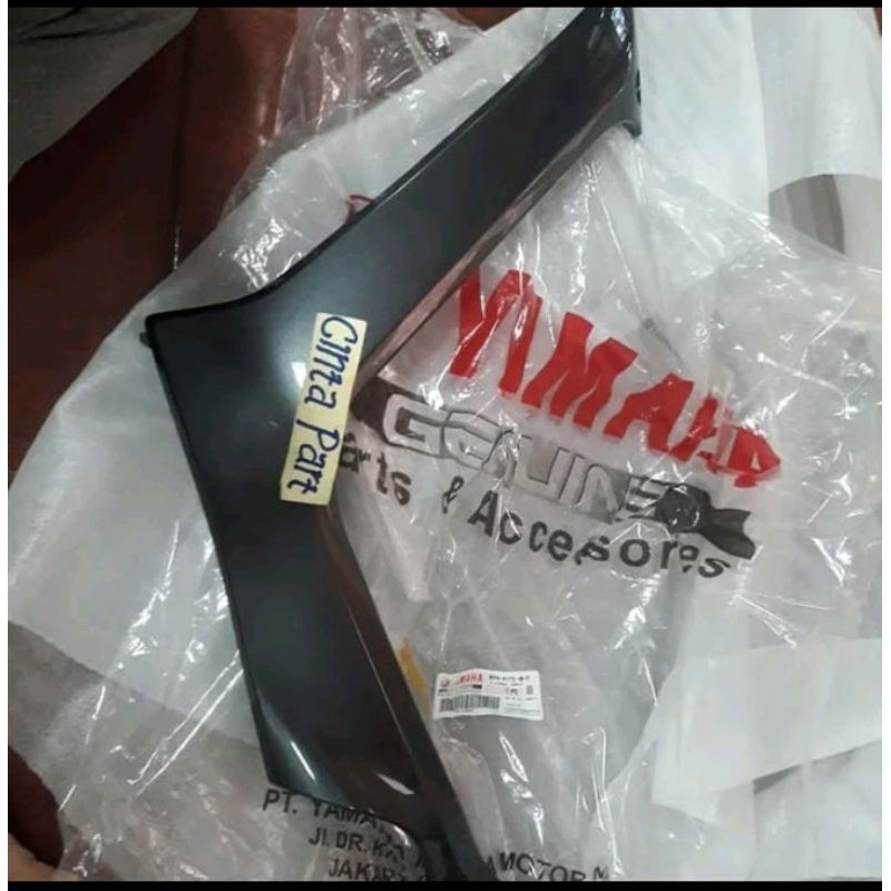lis pijakan kaki kiri yamaha x ride 125  original Yamaha