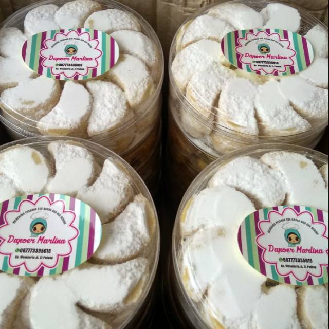 

Kue putri salju