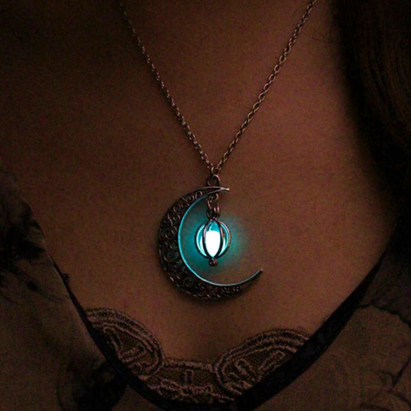 Charm Moon In The Dark Glowing Stone Necklaces Neo-Gothic Luminous Pendant Necklace For Women Jewelry Christmas Gifts