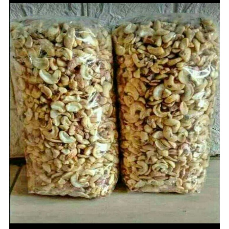 

kacang mede patahan 1 kg