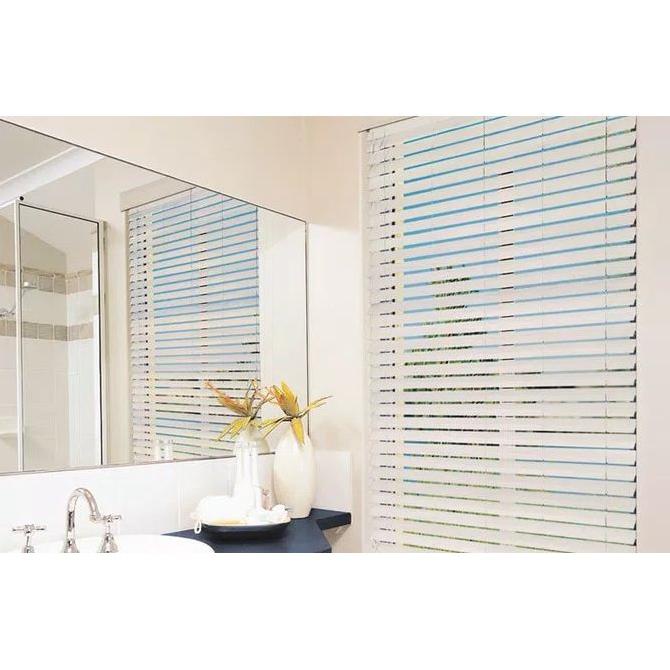 PROMO TIRAI GULUNG PVC 220 X 120 CM KRIS - PUTIH _