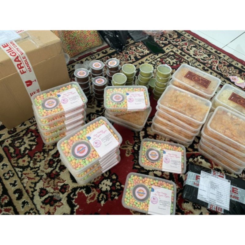 

NYAM NYAM RICE CRISPY BOX (COKLATNYA DIJAMIN ENAK)✅