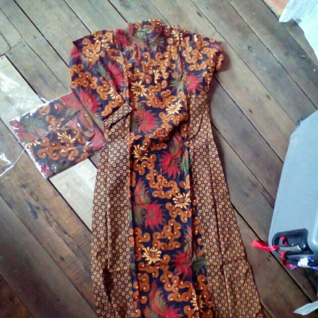 Maura Couple - Sania Ruffle Batik Couple Ori Ndoro Jowi Dnt Garansi Termurah Shopee - Shopashop Solo