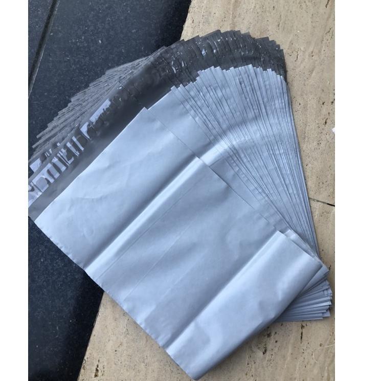 

u9 QQM Polymailer Abu Abu uk 17x30 ( kurang lebih 100 lembar ) YS GKF
