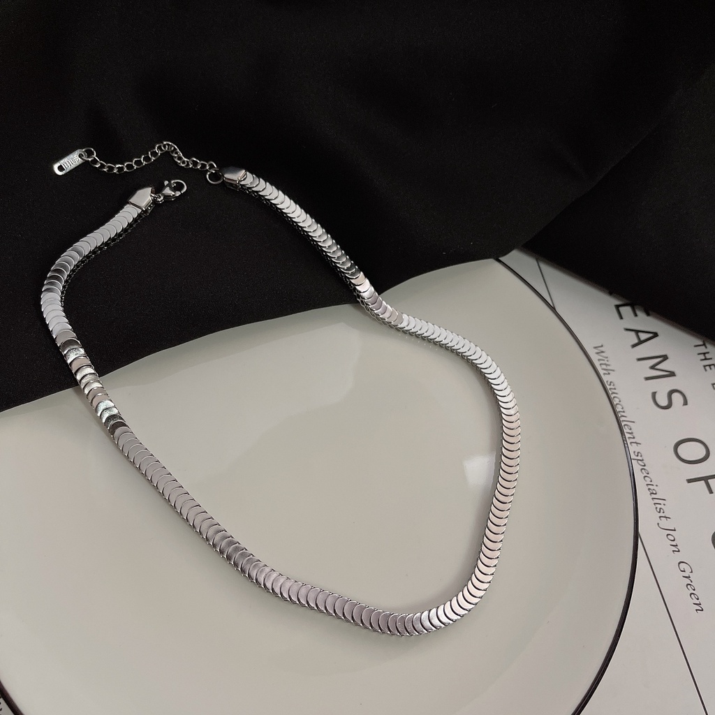 Kalung Model Tulang Ular Bahan Titanium Steel