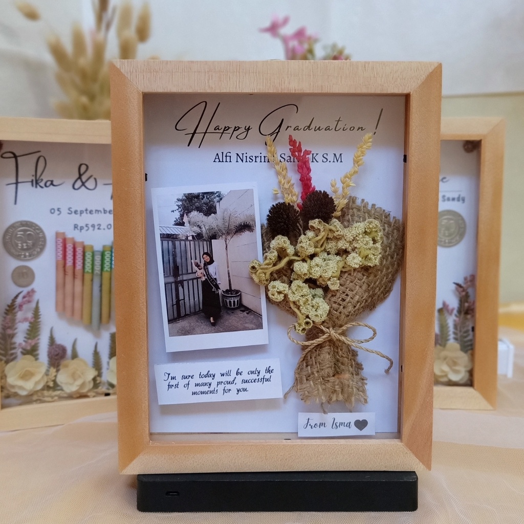 1 Hari Jadi - Kado unik hadiah wisuda ulang tahun pernikahan / kado bingkai dried flower in frame by ferame galeri rustic