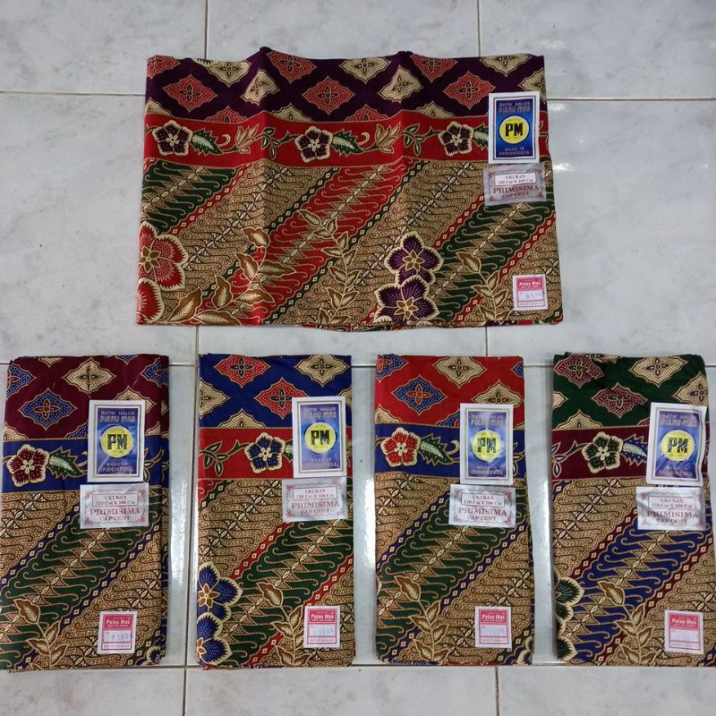 Pulau Mas Biru Sarung Wanita