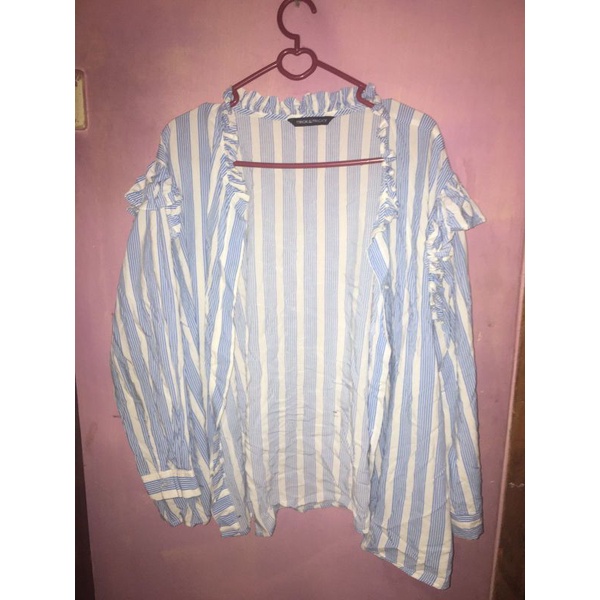 preloved kemeja garis oversize trick and tricky