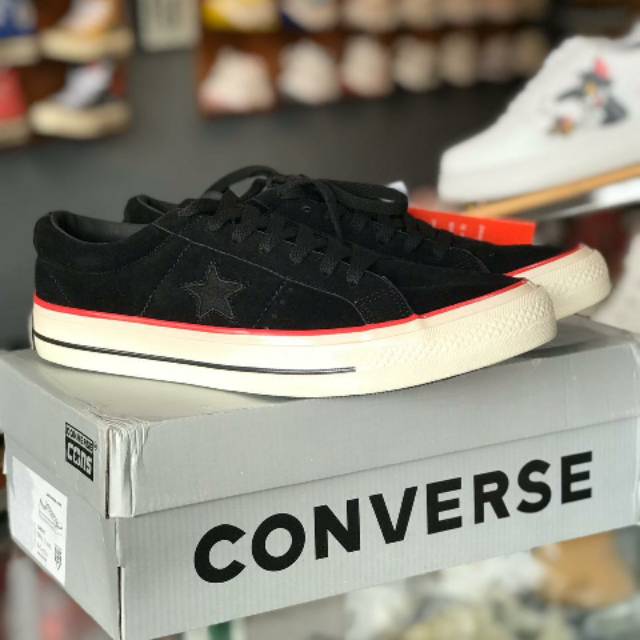 Converse One Star Academy
