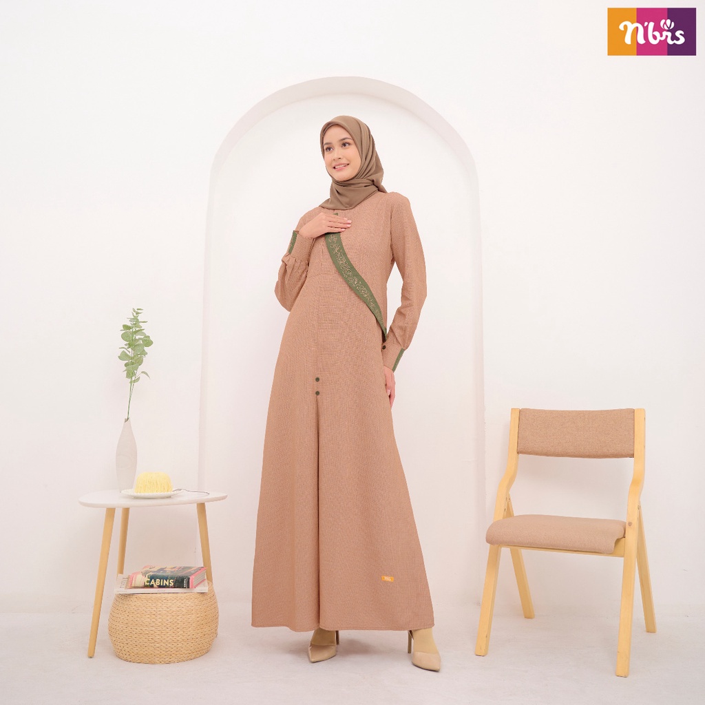 Nibras NB B27 Gamis muslimah Bahan Syahila Design Simple Dengan Varisi Bordis Casual OOTD