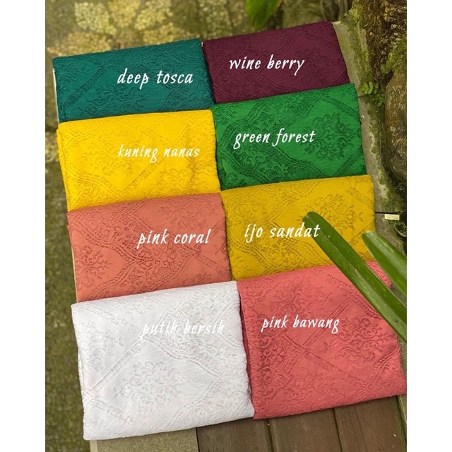 yukakebaya || seminitaly premium muat 2 kebaya