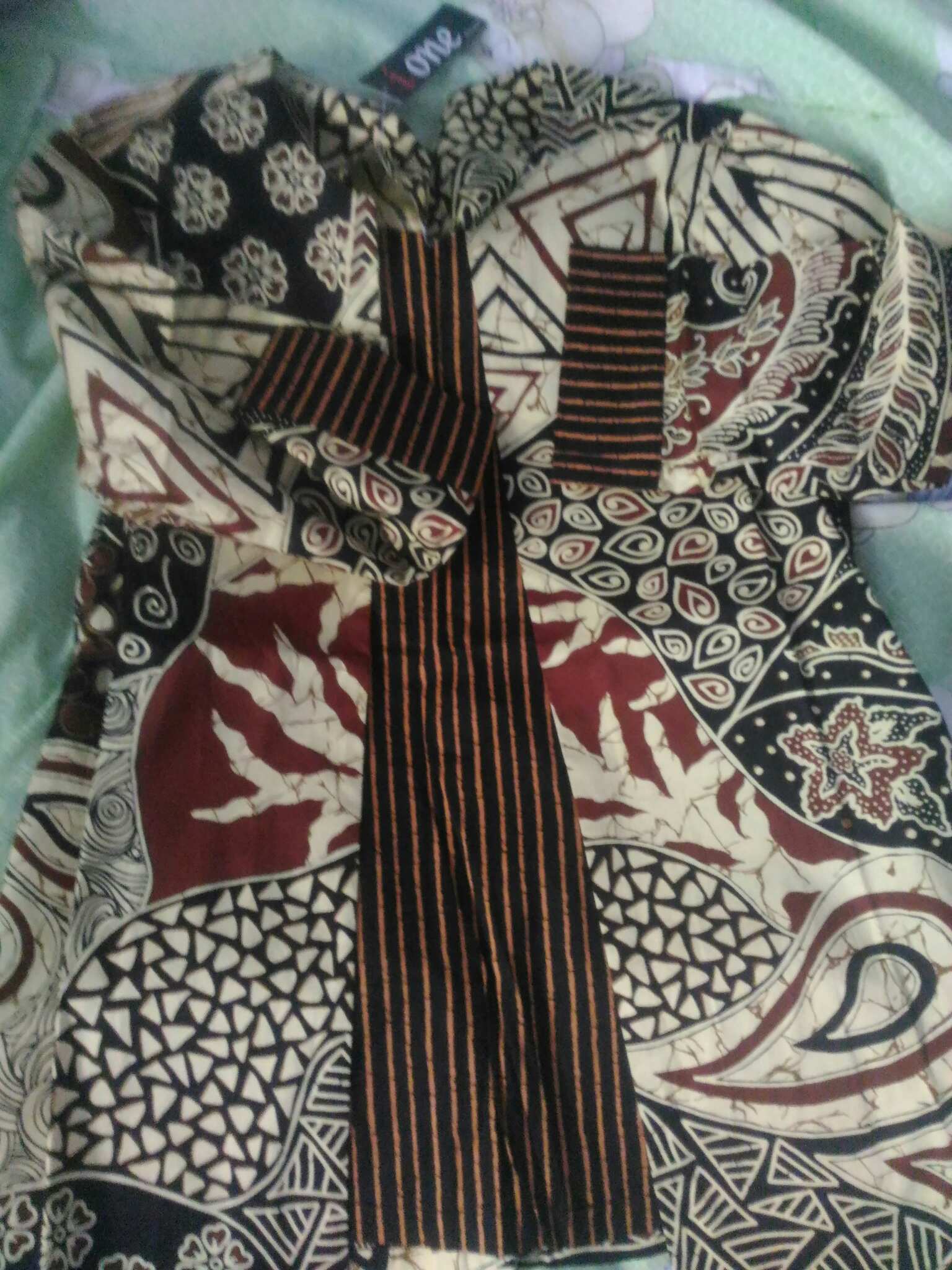 Novara - Busan Blouse Batik Wanita