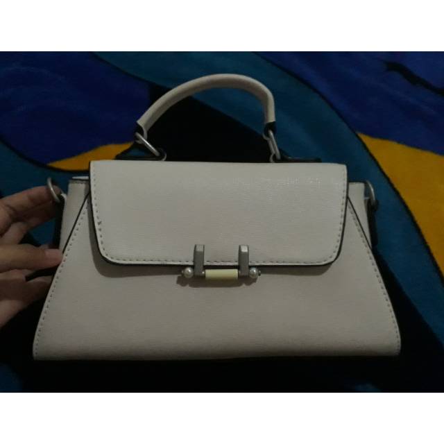 Preloved LORICA BAG BY ELIZABETH