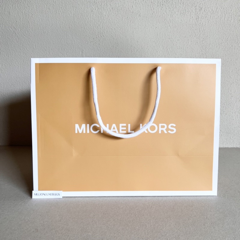 

iDk90 Michael Kors Paper Bag Original Ukuran 30x13x23cm & 38x17x28cm