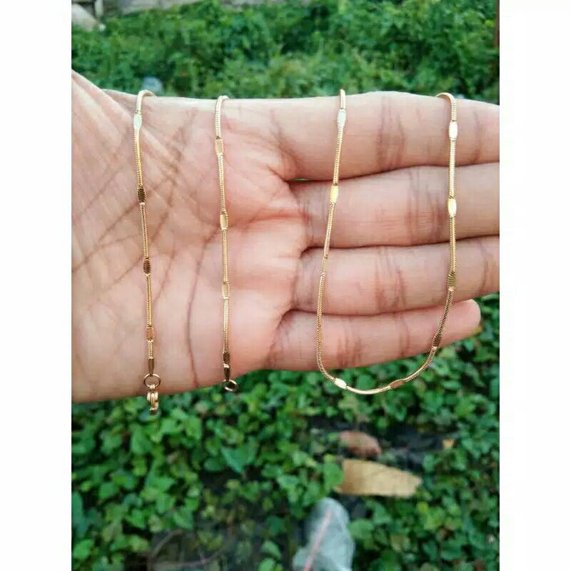 Jual Kalung Titanium Model Bulat Ceples Warna Emas 60 Cm Shopee Indonesia