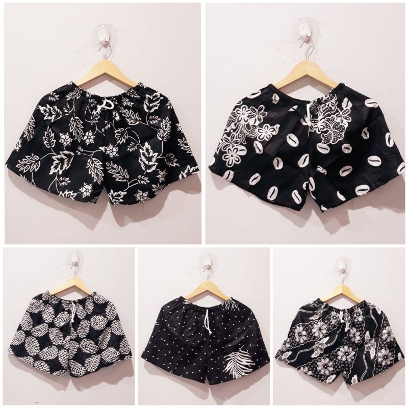 Celana Pendek Hotpant Batik