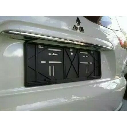 dudukan plat nomor astra mobil xpander
