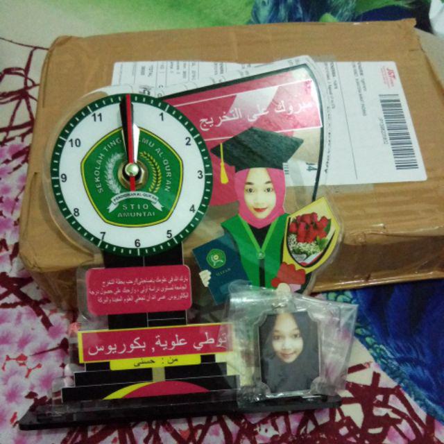 Plakat Wisuda + Jam // Kado Wisuda // Karikatur // Kado Murah