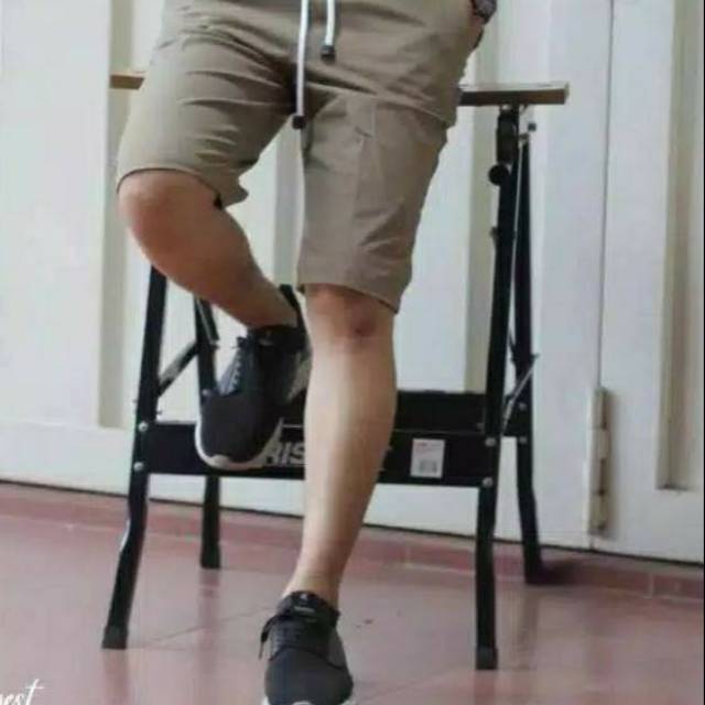 BIG SIZE Celana Chino Pendek Pria mick pinggang karet BIG SIZE Celana Chino Pendek Pria mick pinggang karet