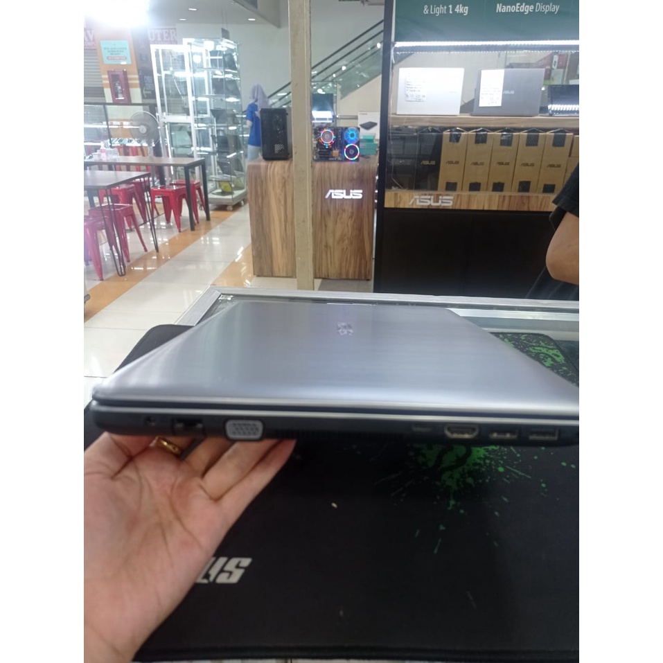 Laptop Leptop Seken Second Asus X441 AMD A6  RAM 4GB HDD 1TB Windows 10 Termurah