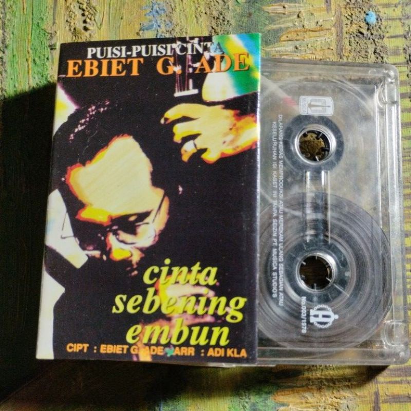 Kaset Pita puisi puisi cinta ebiet G Ade