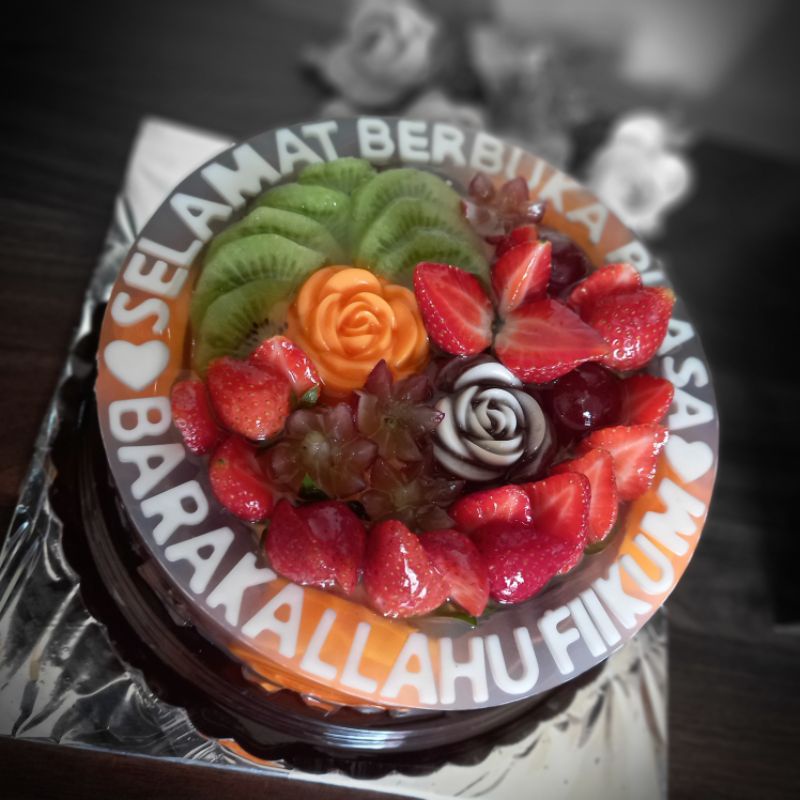 

PUDING ULTAH TOPPING BUAH
