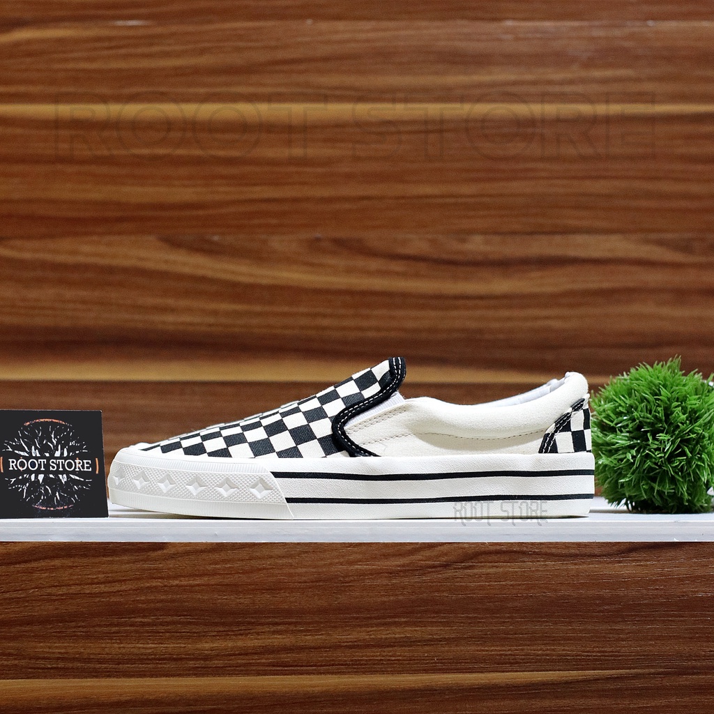 100% Original Sepatu Lokal Casual Slip On Checkerboard Retro