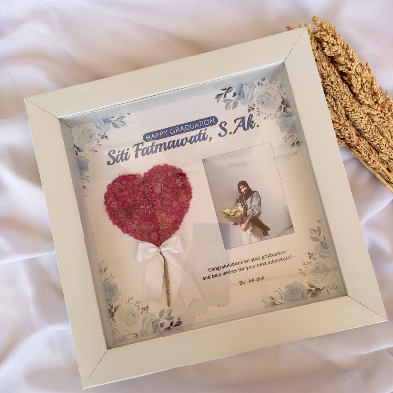 Frame edelweis 3D / Kado Unik / Kado Lucu / Bunga Abadi /KADO VALENTINE  kado wisuda/ kado ultah / K