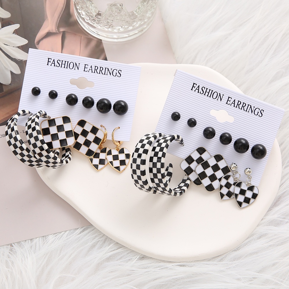 YEEZII 6pcs / Set Anting Hoop Liontin Hati Warna Hitam Untuk Wanita