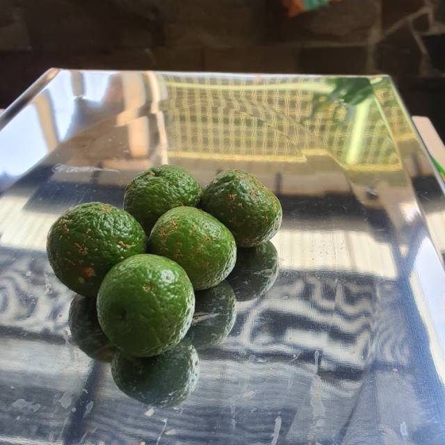 

Jeruk limau premium per 50 gram