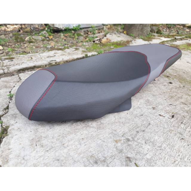 Jok Vario 125 150 110 custom kulit Xride - Jok honda Vario Modifikasi - Jok motor Vario tinggal pasa
