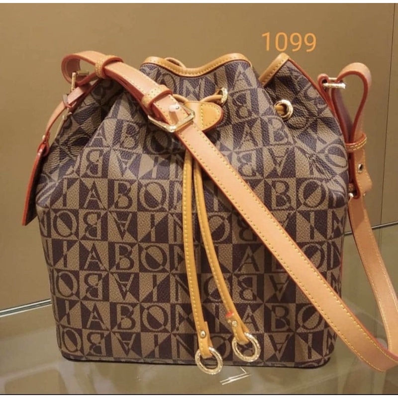 new bonia serut size M