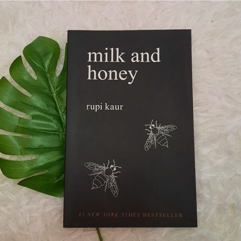 [BOOKED] Buku Milk and Honey Karya Rupi Kaur Original (Baca Deskripsi)