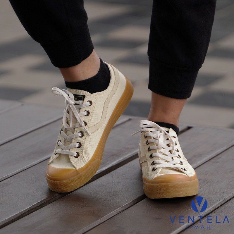 

PUBLIC LOW NATURAL GUM