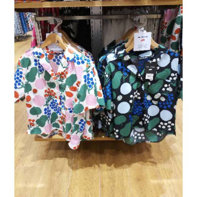  kemeja  marimekko katun wash kerah  terbuka  pendek UNIQLO  