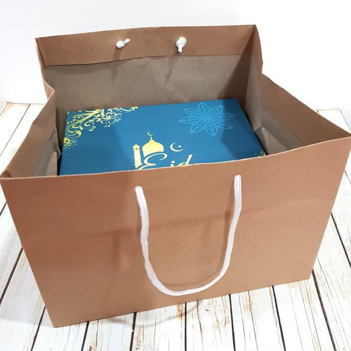 

Buruan Beli Paper Bag Box Lebaran / Dus Lebaran / Kotak Kue Lebaran