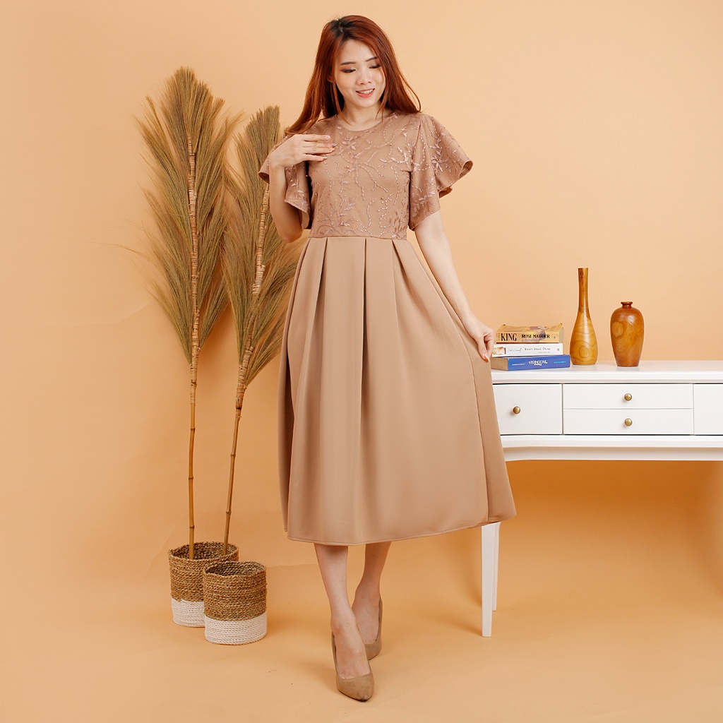 Fashion wanita #4193 , Medium dres scuba import kombinasi tile bordir gliter mutiara