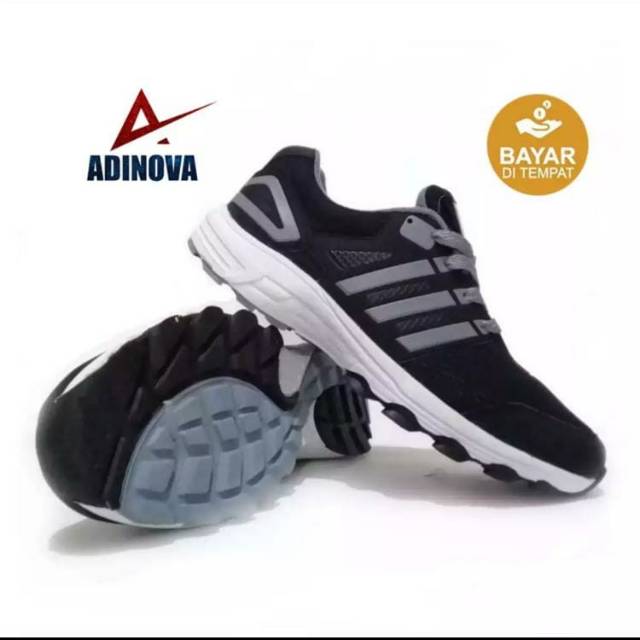 Sepatu impor sepatu sneakers adinova / sepatu badminton