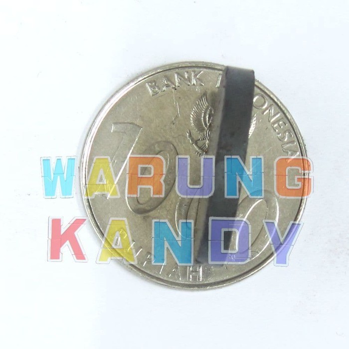 Magnet Hitam 15mm x 3mm